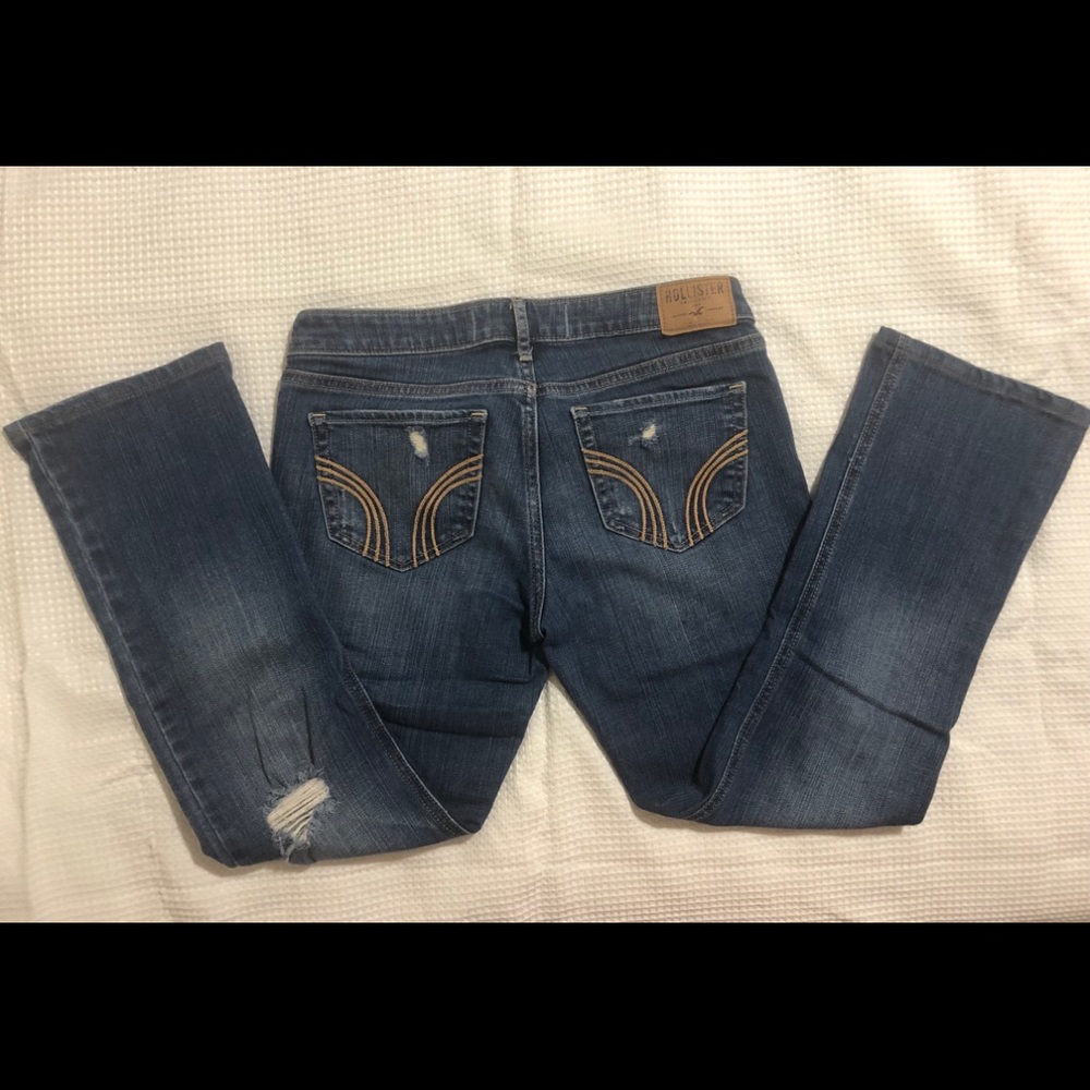 Hollister Ripped Jeans - Picture 5 of 8